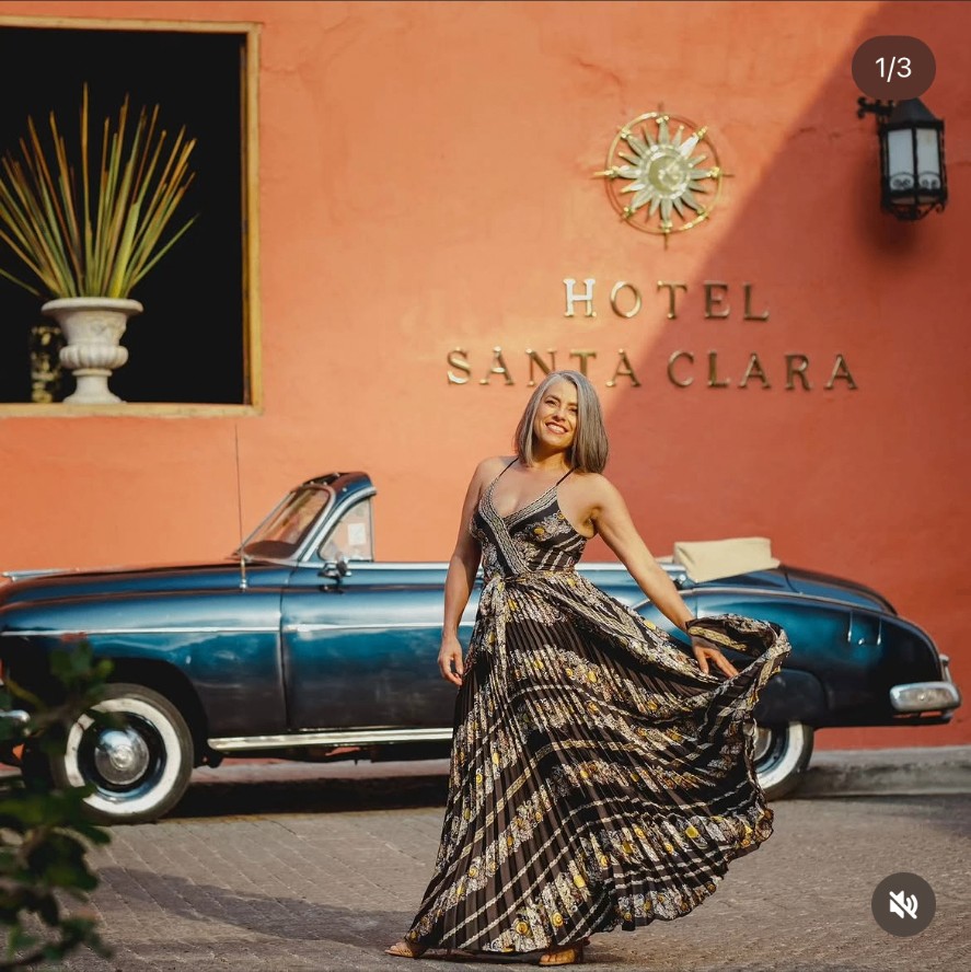 Marisol twirling in Cartagena